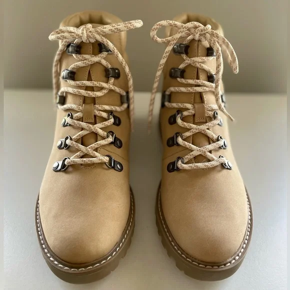 NWOT | Universal Thread | Women's Tully Lace-Up Winter Hiking Boots | Tan | 7.5 - Picture 2 of 5